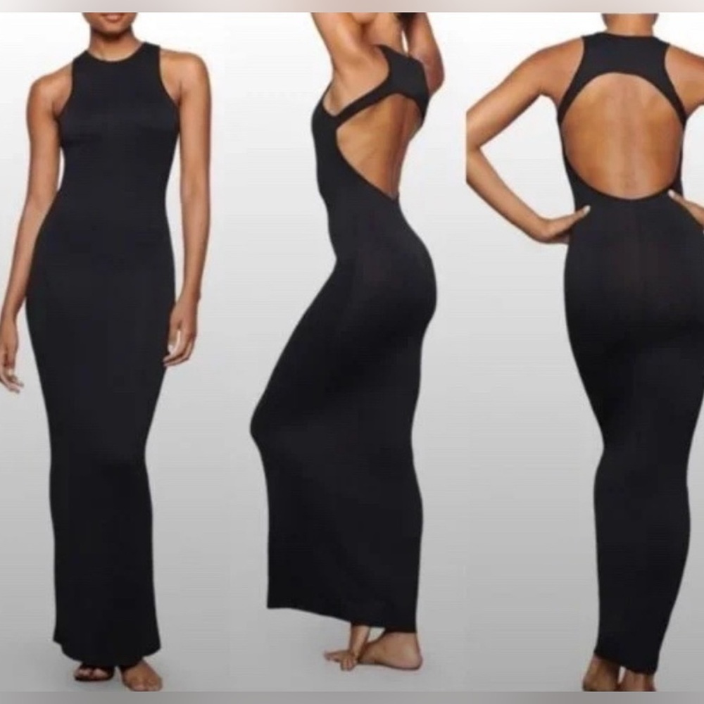 Skims🖤 Sleeveless Maxi Open Back Maxi w Shelf Bra/ Size Small/Onyx/NWT-DEADSTOCk